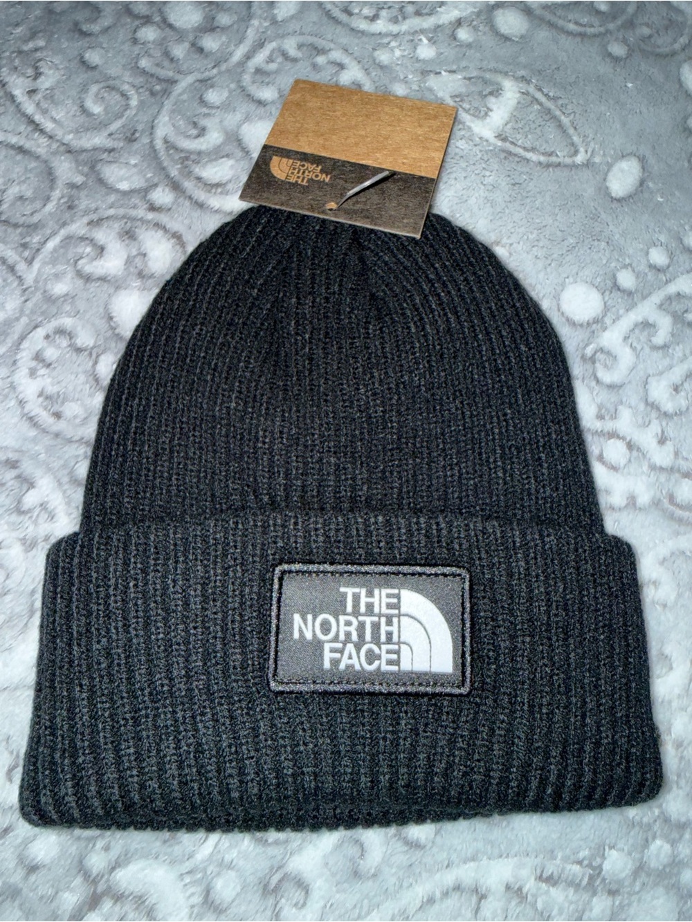 The North Face Logo Box Cuffed Beanie Black NWT Unisex
